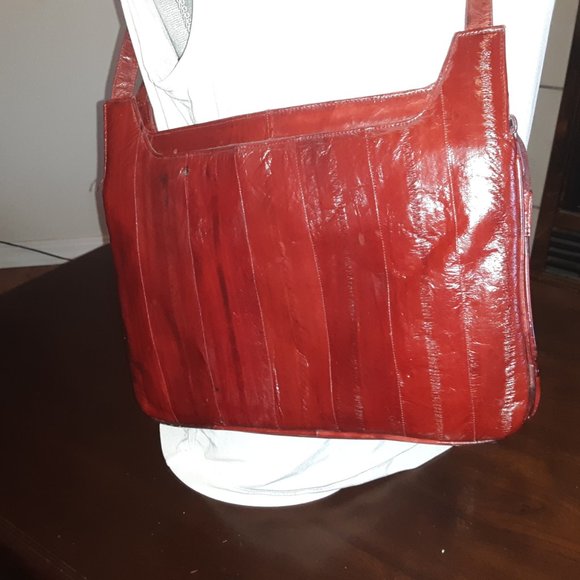 unknown Handbags - Vintage burgundy genuine eel-skin purse.
